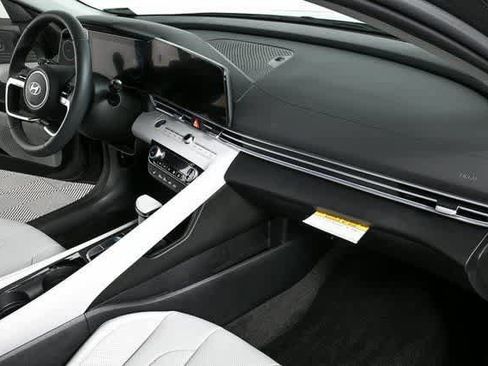 New 2026 Hyundai Elantra Limited image 71