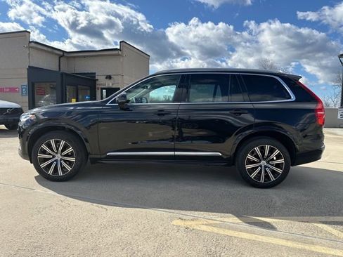Certified 2023 Volvo XC90 B6 Plus w/ Protection Package Premier image 5
