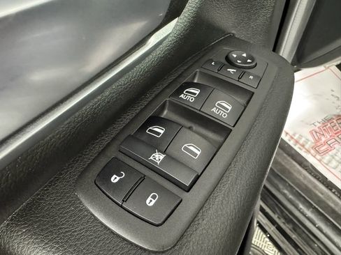 Used 2022 RAM 1500 Lone Star AWD/4WD image 38