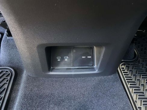 New 2026 Volkswagen Atlas Cross Sport SE image 15