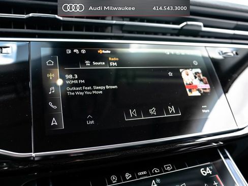 Used 2023 Audi Q7 3.0T Premium w/ Convenience Package AWD/4WD image 27