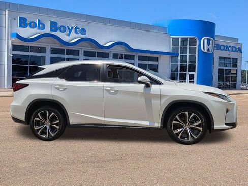 Used 2017 Lexus RX 350 FWD w/ Premium Package image 4