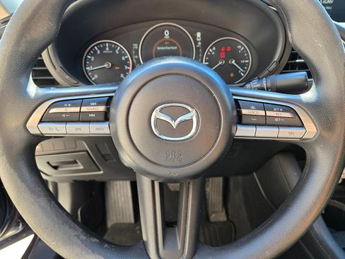 Used 2021 MAZDA MAZDA3 s image 9