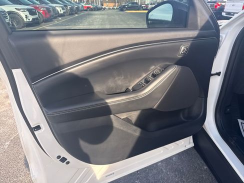 Used 2024 Ford Mustang Mach-E Select w/ Comfort Package Lite image 25