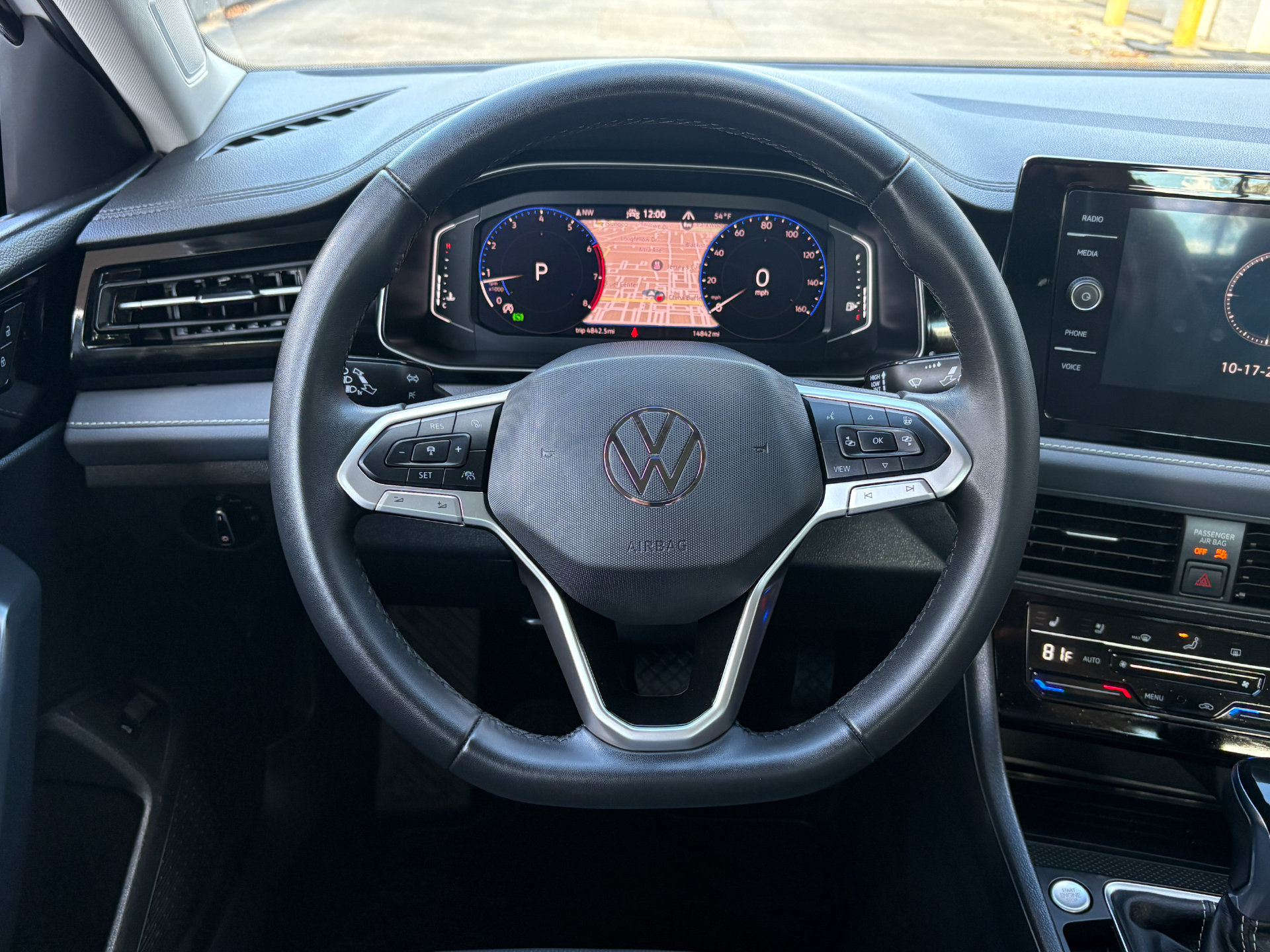 Used 2026 Volkswagen Jetta SEL FWD image 13