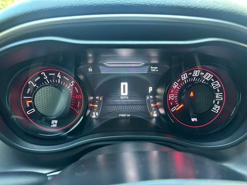 Used 2019 Dodge Challenger R/T w/ Driver Convenience Group RWD image 11