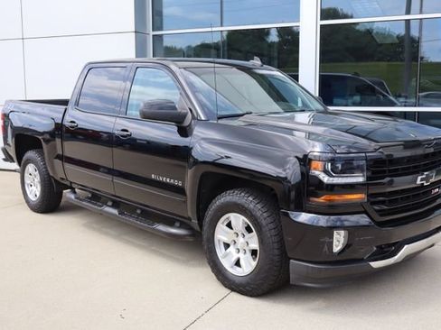Used 2018 Chevrolet Silverado 1500 LT w/ All Star Edition AWD/4WD image 2