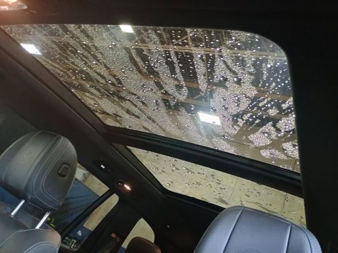 Used 2025 Mercedes-Benz GLS 63 AMG 4MATIC image 11