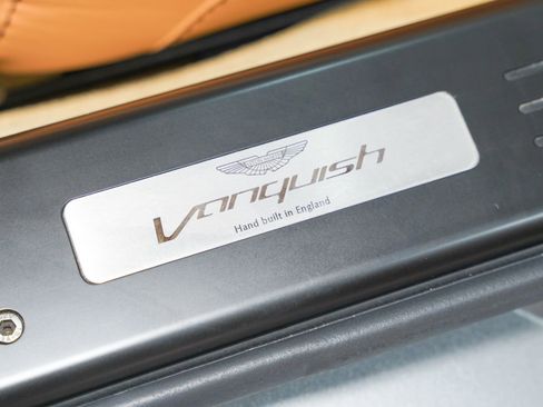 Used 2017 Aston Martin Vanquish Coupe image 35