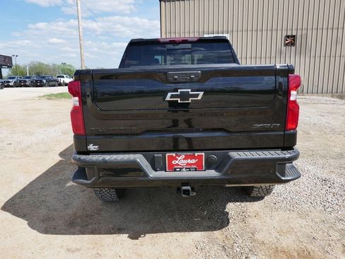 New 2026 Chevrolet Silverado 1500 ZR2 w/ Dark Appearance Package AWD/4WD image 7