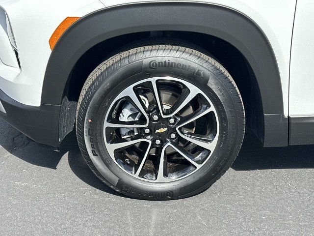 Certified 2024 Chevrolet TrailBlazer LT w/ LPO, Blackout Package FWD image 31