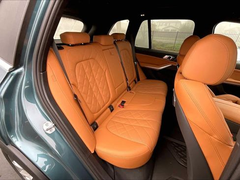 Used 2025 BMW X5 xDrive40i w/ Parking Assistance Package image 26