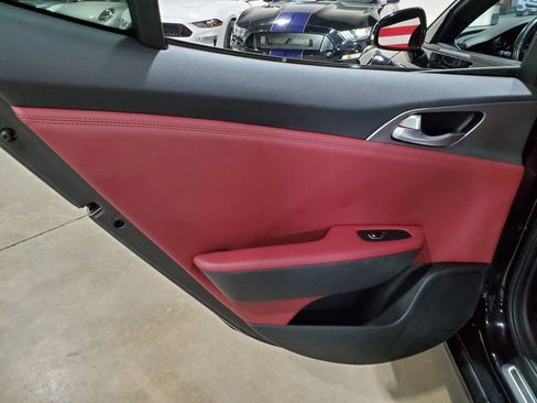 Used 2021 Kia Stinger GT image 23