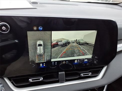 New 2026 Chevrolet Equinox LT w/ Convenience Package II image 12