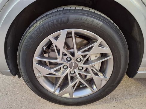 Used 2024 Genesis GV70 2.5T w/ Advanced Package image 22