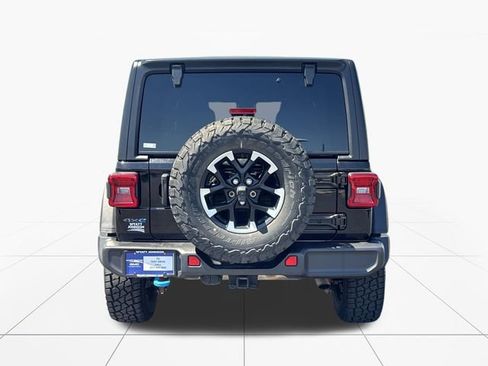 Used 2024 Jeep Wrangler Unlimited Rubicon 4xe AWD/4WD image 4
