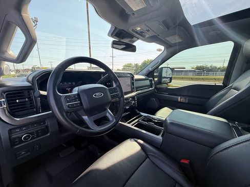 Used 2024 Ford F350 Lariat w/ Lariat Ultimate Package AWD/4WD image 14