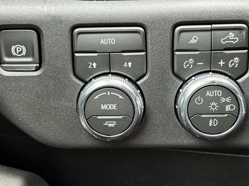 New 2026 GMC Sierra 1500 Elevation w/ Elevation Premium Package AWD/4WD image 31