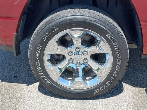 Used 2023 RAM 1500 Big Horn AWD/4WD image 5