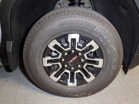 Used 2026 GMC Sierra EV Elevation w/ Premium Package image 5