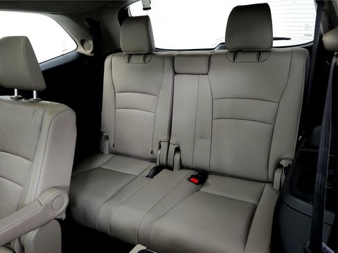 Used 2019 Honda Pilot Elite image 34