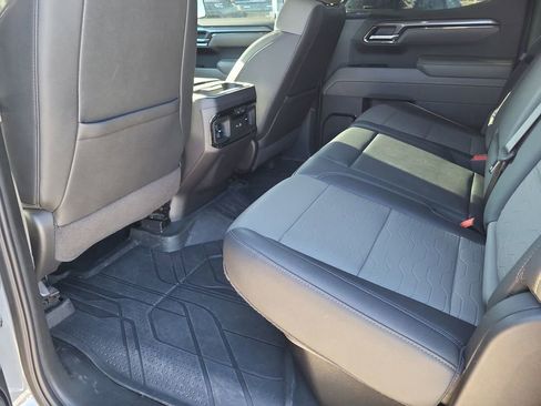 Used 2024 Chevrolet Silverado 1500 ZR2 image 24