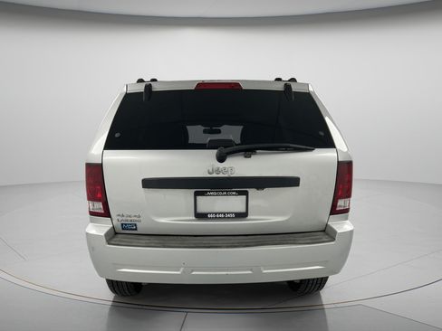 Used 2007 Jeep Grand Cherokee Laredo AWD/4WD image 7