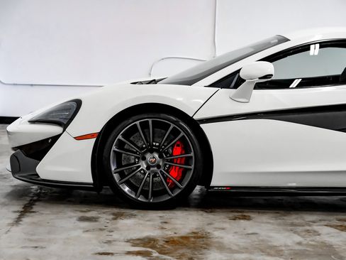 Used 2017 McLaren 570S Coupe image 20