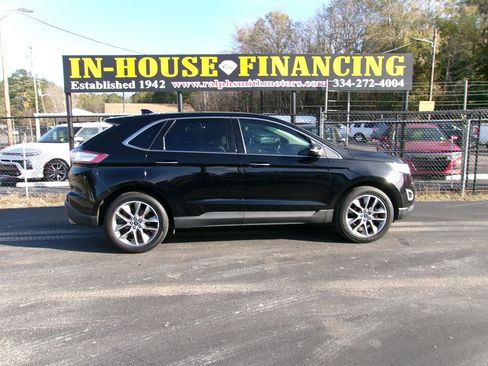 Used 2018 Ford Edge Titanium w/ Equipment Group 301A image 7