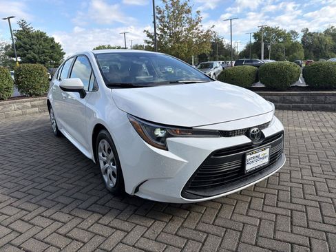 Used 2024 Toyota Corolla LE FWD image 7