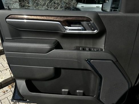 New 2026 GMC Sierra 1500 Elevation image 11