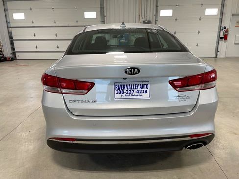 Used 2018 Kia Optima LX FWD image 6
