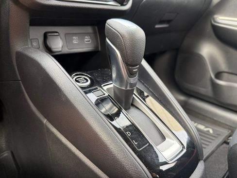 Used 2023 Nissan Versa SR w/ Trunk Package image 15