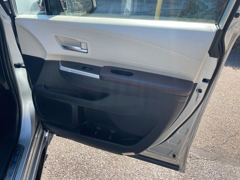 Used 2022 Toyota Sienna Platinum w/ Protection Package (TMS) image 25