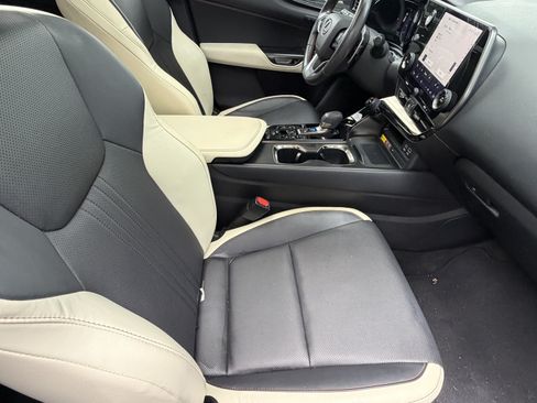 Used 2022 Lexus NX 350 AWD w/ Premium Package image 43