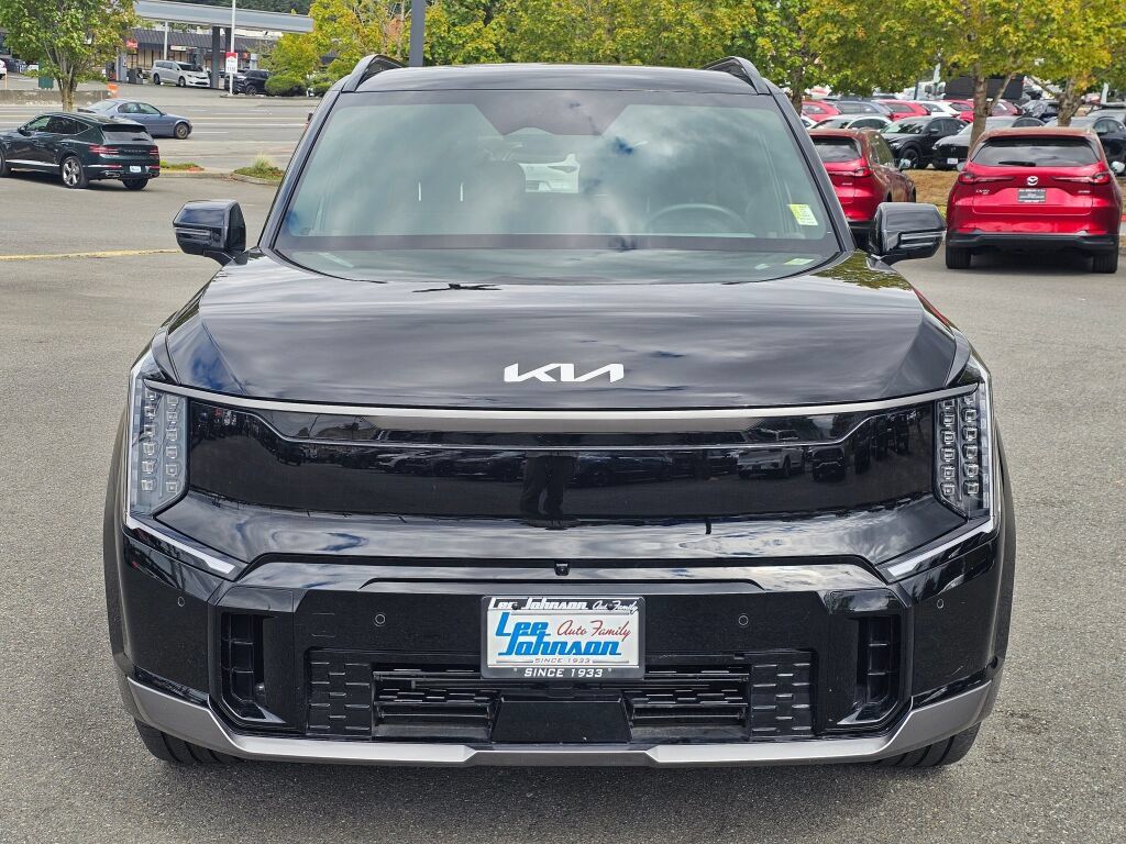 Certified 2024 Kia EV9 GT-Line AWD/4WD image 2