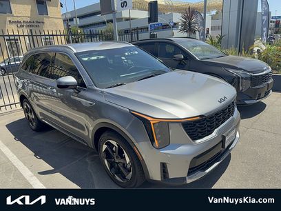 Used 2025 Kia Sorento EX