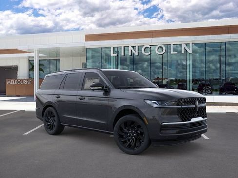 New 2025 Lincoln Navigator Reserve w/ Jet Appearance Package AWD/4WD image 7