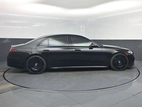 Used 2023 Mercedes-Benz S 580 4MATIC Sedan w/ AMG Line image 42