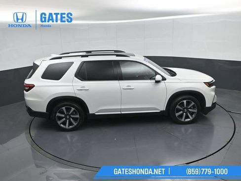 Certified 2025 Honda Pilot Elite image 49