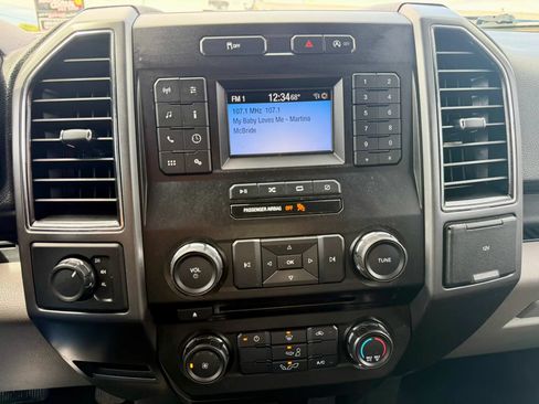 Used 2018 Ford F150 XLT AWD/4WD image 12