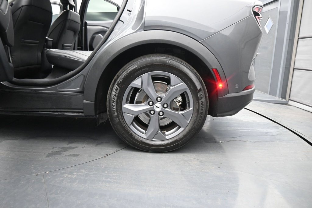 Used 2023 Ford Mustang Mach-E Select RWD image 18
