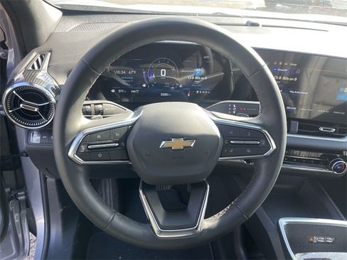 New 2026 Chevrolet Equinox LT w/ Convenience Package II image 14