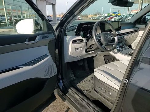 Used 2023 Hyundai Palisade SEL w/ Cargo Package image 11