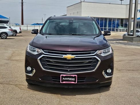 Used 2020 Chevrolet Traverse Premier image 2