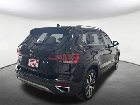 Used 2024 Volkswagen Taos SE image 5
