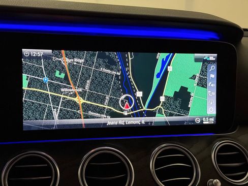 Used 2020 Mercedes-Benz E 350 4MATIC Sedan w/ Parking Assistance Package image 33