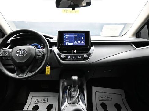 Used 2026 Toyota Corolla LE FWD image 12