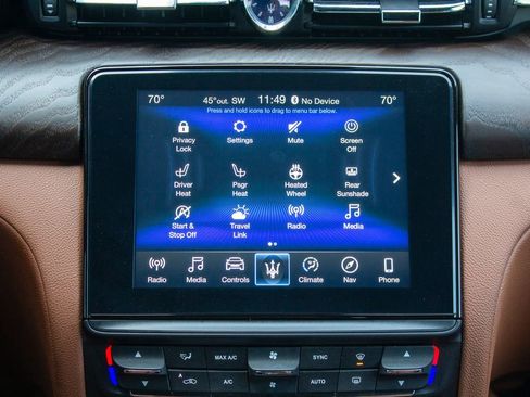 Used 2018 Maserati Quattroporte S Q4 AWD/4WD image 16