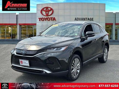 Certified 2023 Toyota Venza XLE AWD/4WD image 4